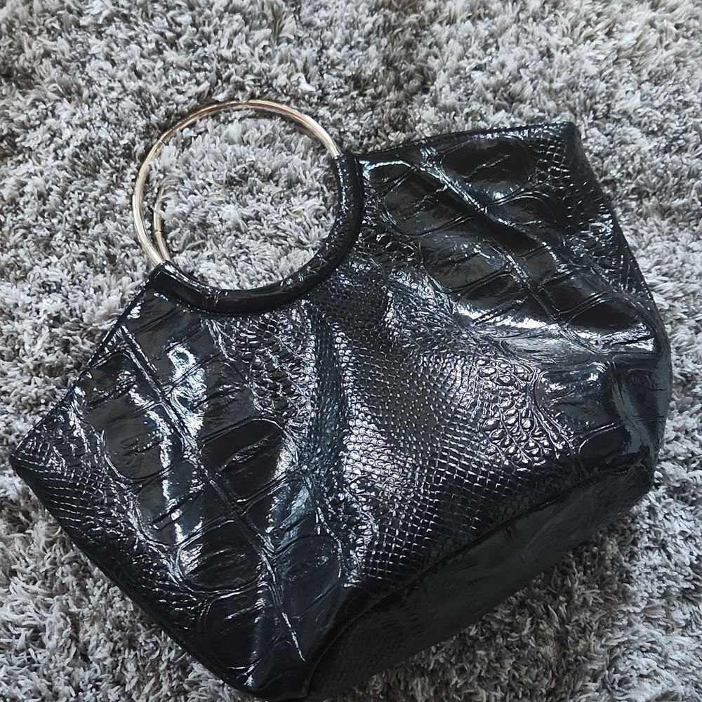 Handbag | Chic Black | faux croc and snakeskin design